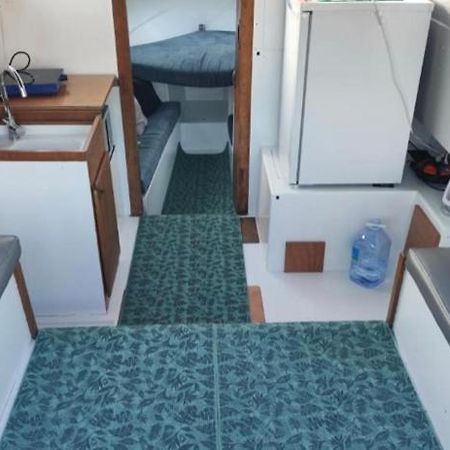 Nice Boat To Sleep In Barcelona Sant Adrià de Besòs Esterno foto