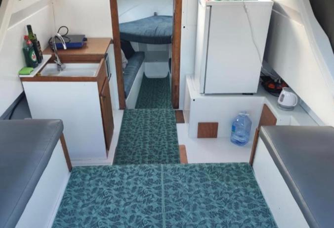 Nice Boat To Sleep In Barcelona Sant Adrià de Besòs Esterno foto