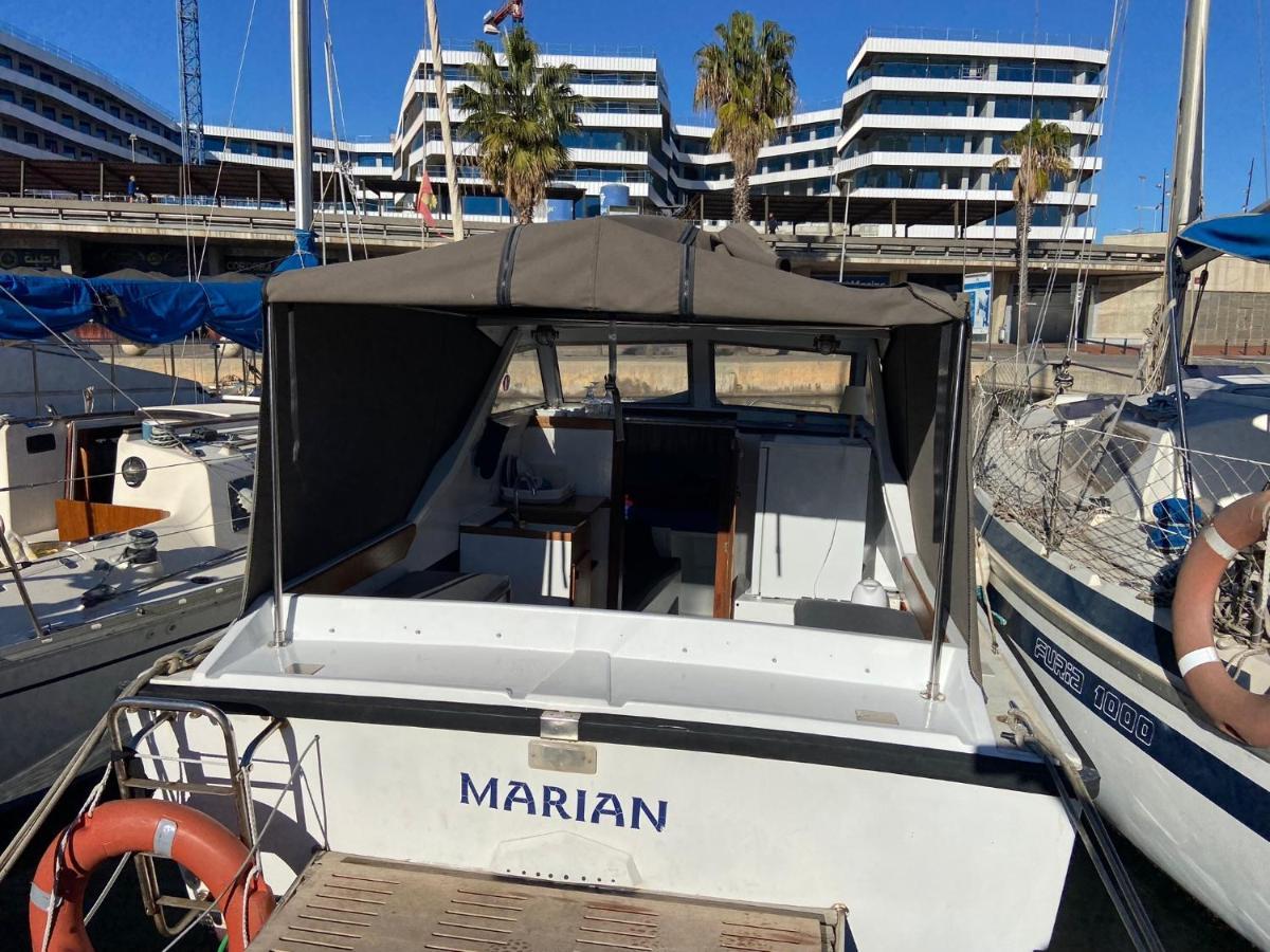 Nice Boat To Sleep In Barcelona Sant Adrià de Besòs Esterno foto